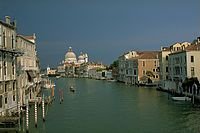 http://upload.wikimedia.org/wikipedia/commons/thumb/f/ff/VeniceCanalGrandeMariaSalute.jpg/200px-VeniceCanalGrandeMariaSalute.jpg